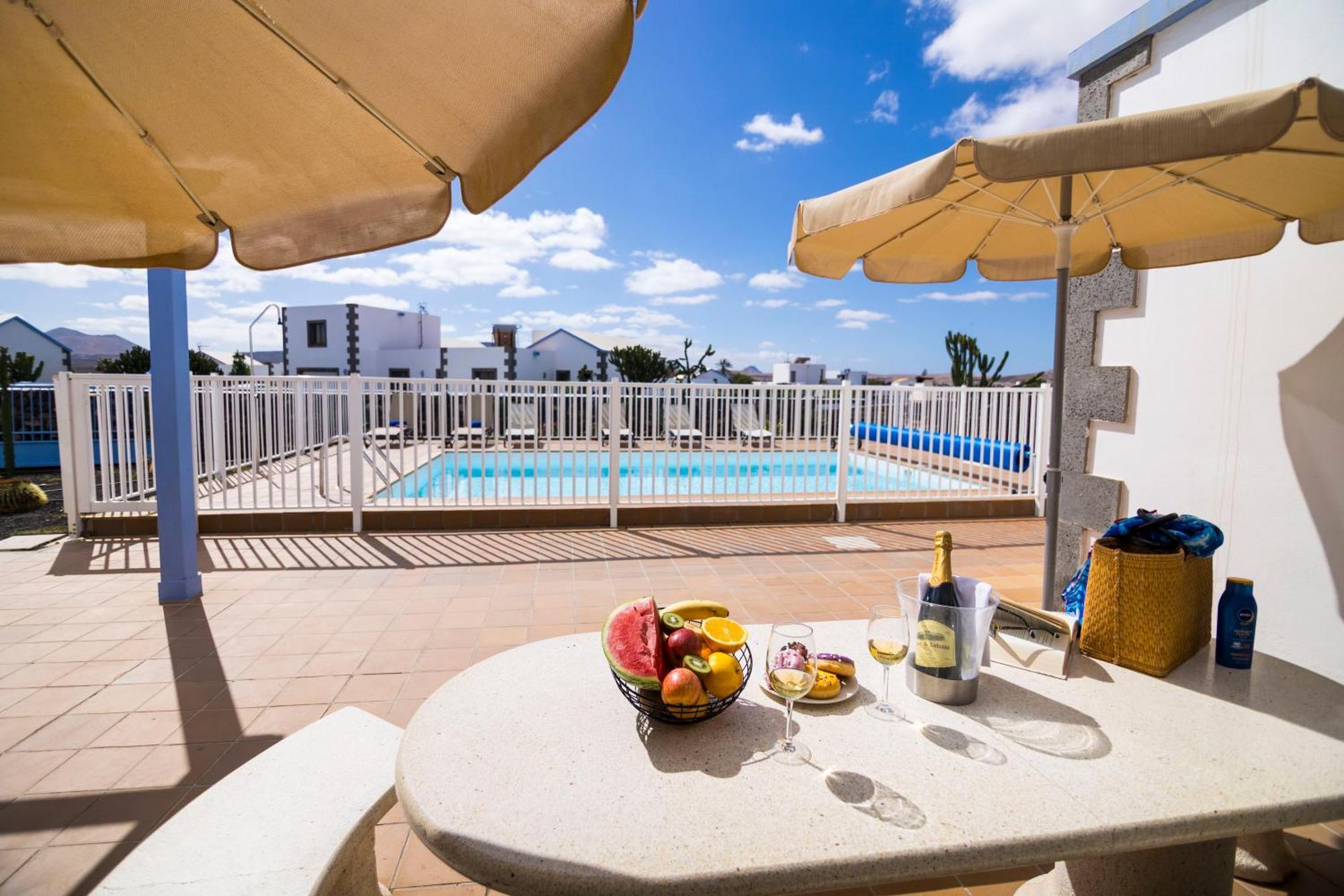 Villas & Apartamentos Tao Mazo Lajares Bagian luar foto